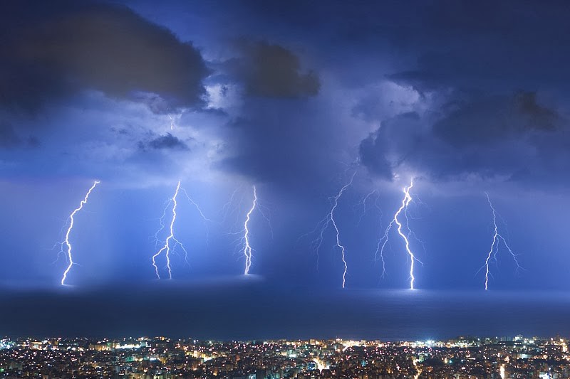 Ανέκδοτο: Καταιγίδα!