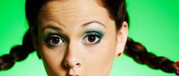 Ανέκδοτο: Η μικρή Αννούλα, ο Τοτός, η δασκάλα και το Κο-Κο. Τρελό γέλιο