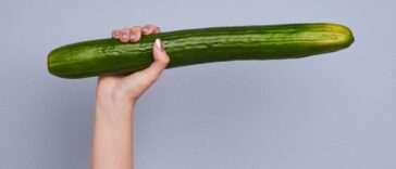 ΑΝΕΚΔΟΤΟ: Ο Μανάβης, η δίμετρη και τα…αγγουράκια. Τρελό γέλιο