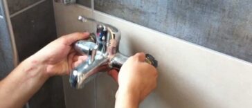 Ανέκδοτο: Ο Υδραυλικόςκαι η μιλφ@ρα …! Τρελό γέλιο