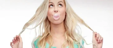 Ανέκδοτο: Ο κούκλος γείτονας και η ξανθιά γειτόνισσα …! Τρελό γέλιο