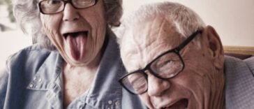 Ανέκδοτο (κλάμα): Ένα ηλικιωμένο ζευγάρι που περνούσε δύσκολα σκεφτόταν πως θα εξοικονομήσει…