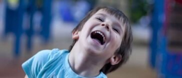 Ανέκδοτο με μπόμπιρα: Τι σημαίνουν οι λέξεις μπαμπά;